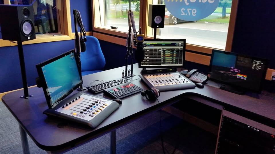 Nigeria’s Radio Stations Are Falling Behind — It’s Time for Regulation Reform